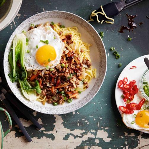 asian beef mince noodle bowl