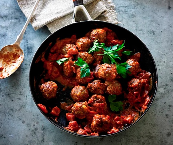 meatballs in tomato sauce